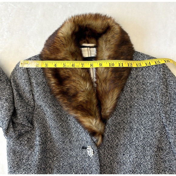 Black Rivet Womens Tweed Blazer w Faux Fur Collar Sz 8 Rhinestone Buttons Lined - Picture 6 of 9